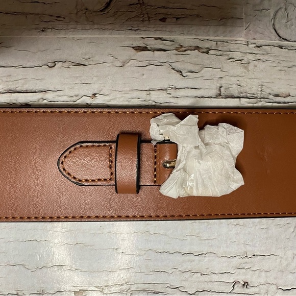 โญ๏ธFREE with any purchase over $35 | Wide brown faux leather belt - Picture 3 of 3